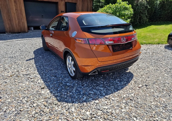 Honda Civic cena 18500 przebieg: 231000, rok produkcji 2009 z Brzesko małe 137